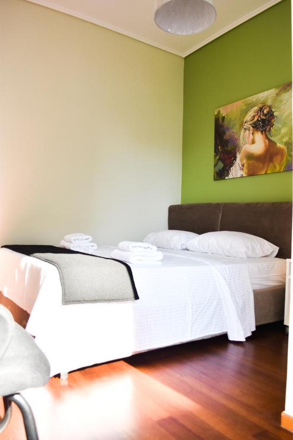 Βright Walled Designed Apt In Glyfada Center Athen Eksteriør bilde
