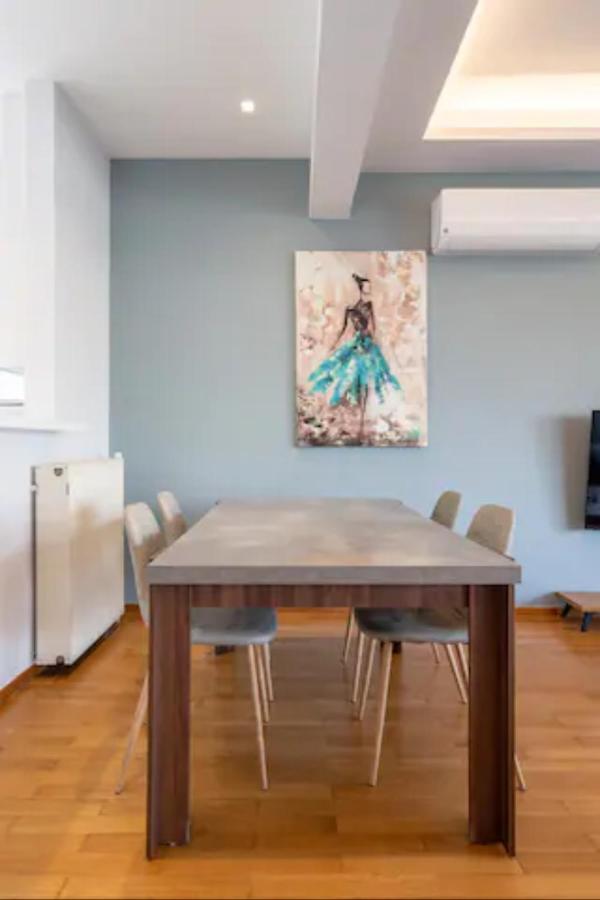 Βright Walled Designed Apt In Glyfada Center Athen Eksteriør bilde