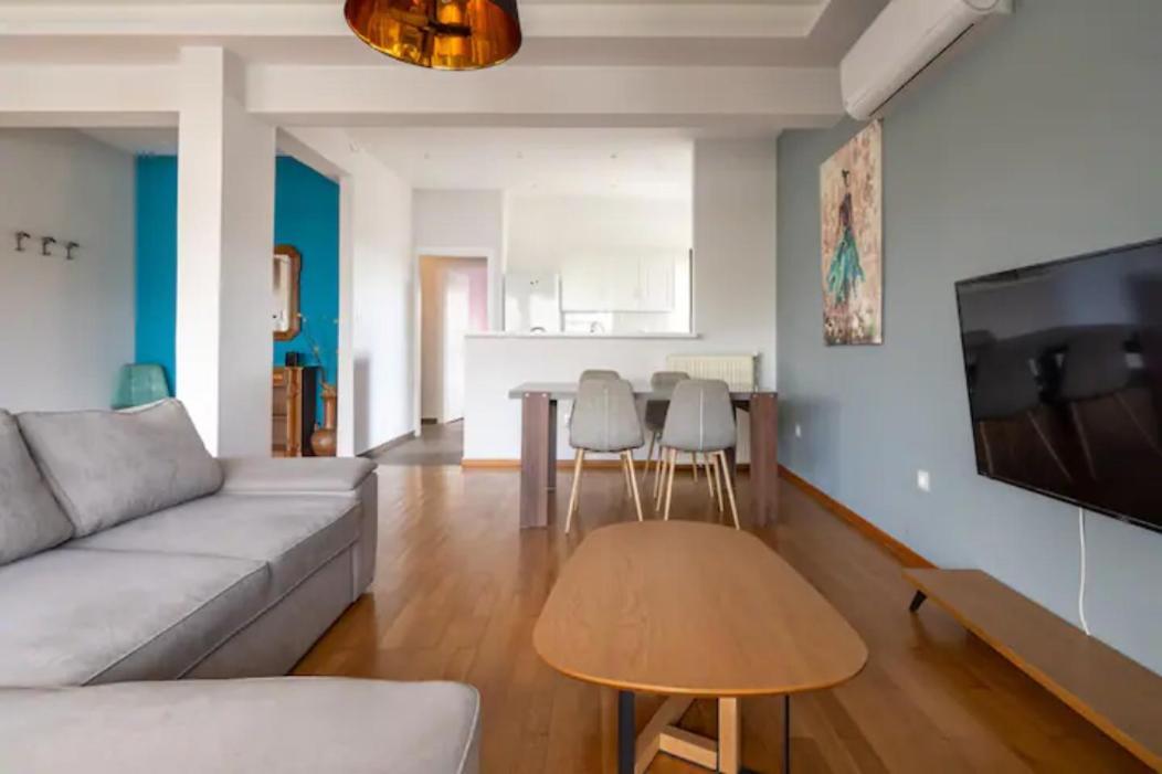 Βright Walled Designed Apt In Glyfada Center Athen Eksteriør bilde